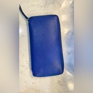 🩵 Barney’s New York Saffiano Leather Zip-Around Wallet